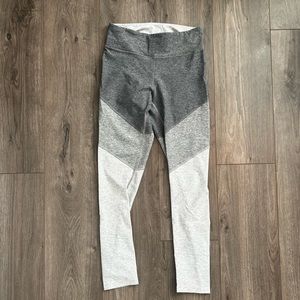 Outdoor voices grey leggings